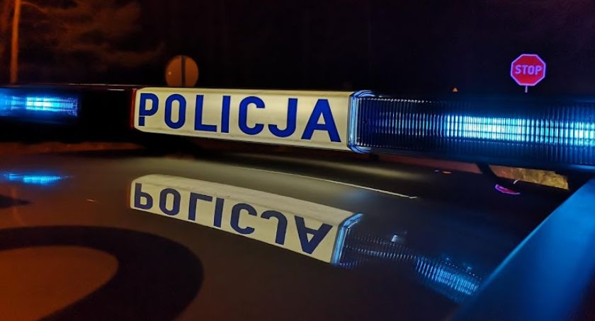 Policjanci na drogach powiatu - będą kontrole i kary dla kierowców po alkoholu 
