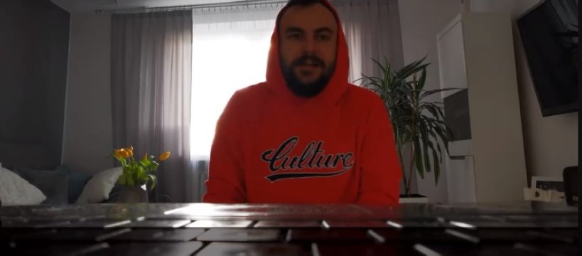 Daniel Janiak rapuje o koronawirusie - VIDEO