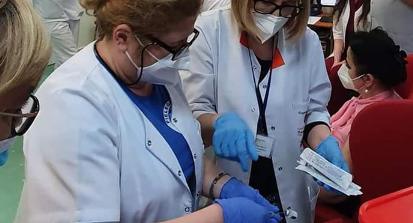 Punkty szczepień COVID-19 w powiecie sochaczewskim - zobacz gdzie będą się znajdować