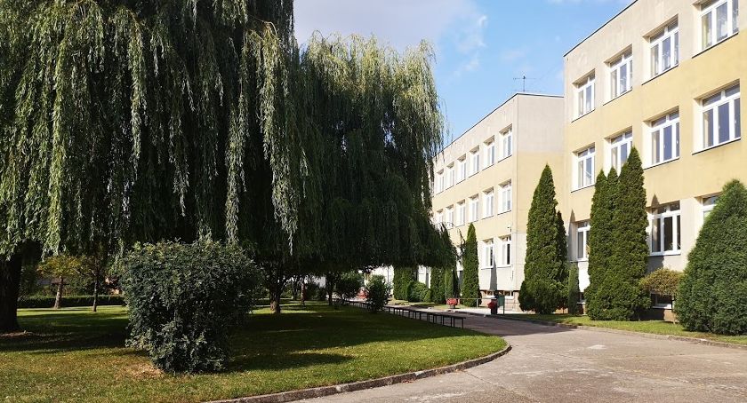 Uczniowie klas I-III mogą wrócić do nauki stacjonarnej  