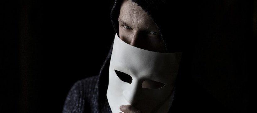 Twierdził, że został porwany przez piratów: oszukał mieszkankę powiatu sochaczewskiego 