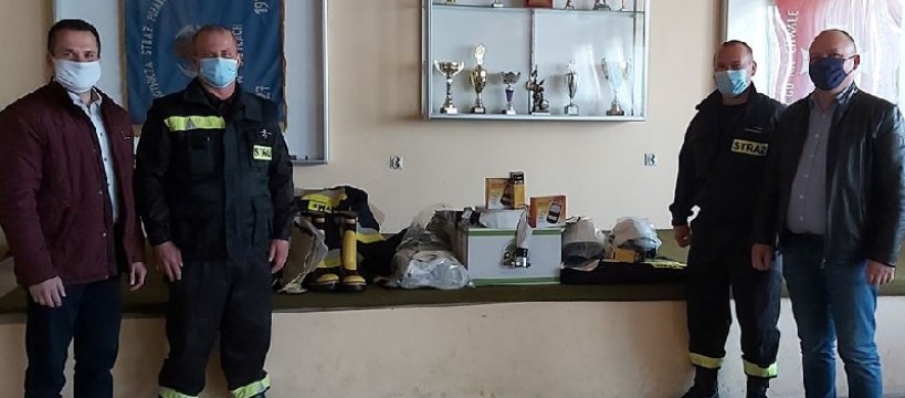 Adam Orliński - nowy sprzęt już trafił do druhów OSP Giżyce 