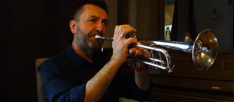 Wojciech Ziółkowski o zaletach gry na trąbce 
