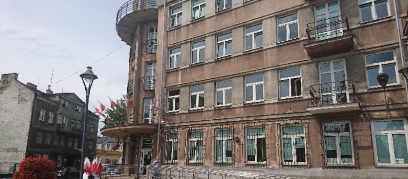 Termomodernizacja szkół i ratusza - ruszają przetargi 