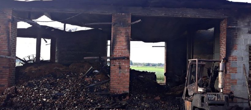 Pożar budynku gospodarczego w gminie Młodzieszyn 