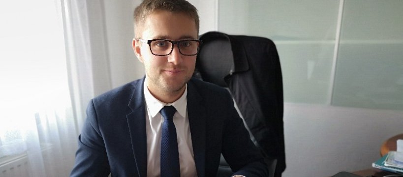 Damian Jaworski - dotrzymuje obietnic wyborczych przekazując fundusze dla gminy 