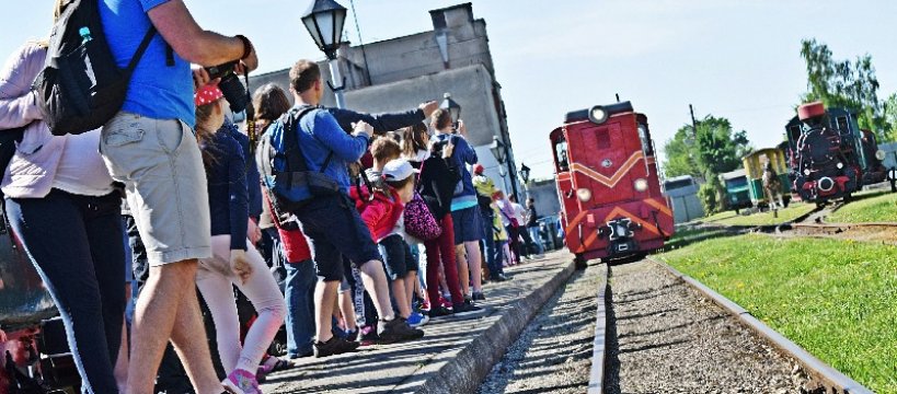 Wakacje z wąskotorówką 2020 – program