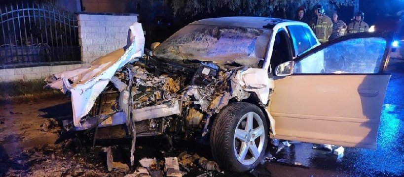 Kolejny wypadek w Paprotni: autobus zderzył się z osobówką 