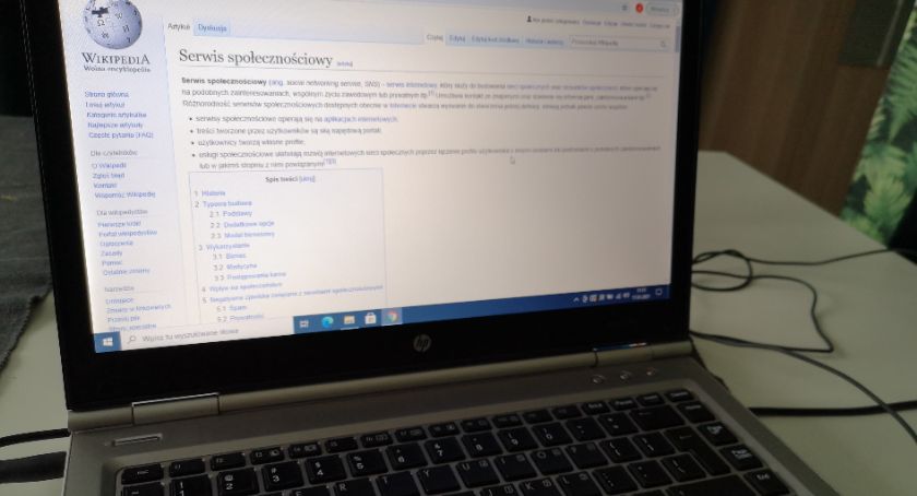 Wolność słowa w serwisie społecznościowym - już nie będzie tak anonimowo 