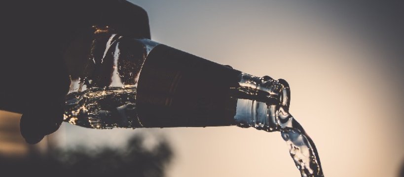 Sochaczewianin sprzedał swój głos za piwo, butelkę wódki i hot doga  