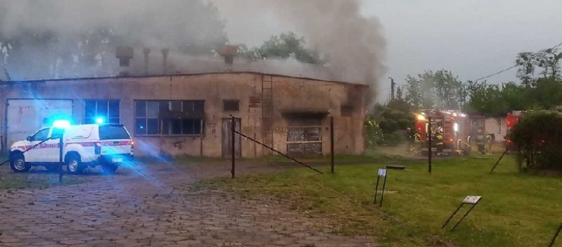 Kolejna interwencja służb ratowniczych w budynkach za Starostwem Powiatowym  