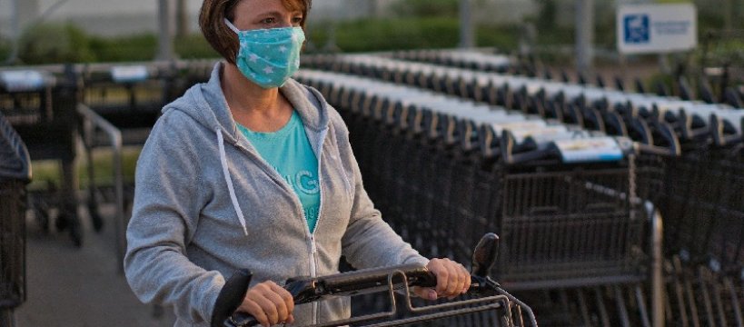 "Pojawiają się ogniska sklepowe": wysokie kary za brak maseczki 
