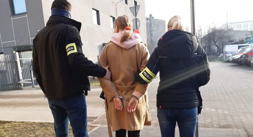 Sochaczew - zatrzymano 4 mężczyzn i kobietę za pranie brudnych pieniędzy i oszustwa [wideo]