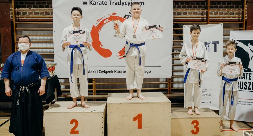 21 medali Karateków z Sochaczewa w Pucharze Mazwosza.