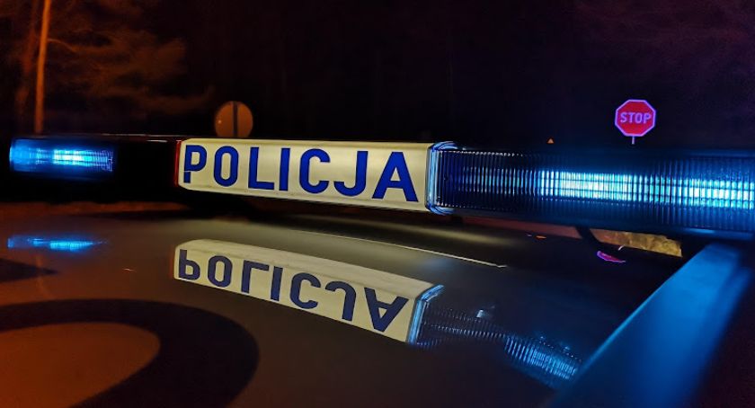 Policjanci zatrzymali 20-latka z narkotykami 