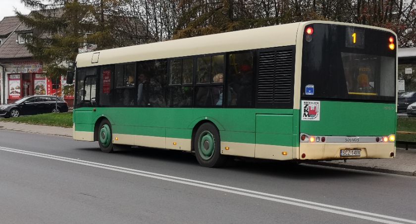 Autobusy miejskie w Sochaczewie - zawieszają jedną z kursujących linii  