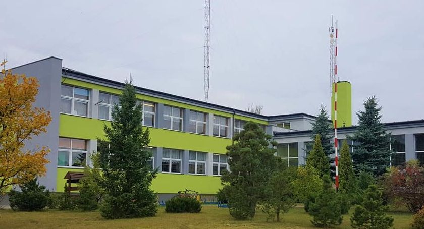 SP w Kamionie uczestnikiem ogólnopolskiego konkursu na modernizację roku - zachęcamy do głosowania!