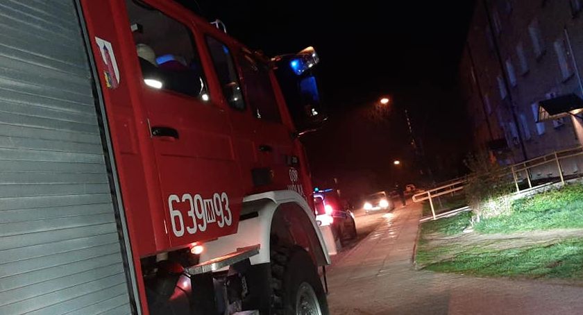 Pożar przy Korczaka - dwie osoby poszkodowane 