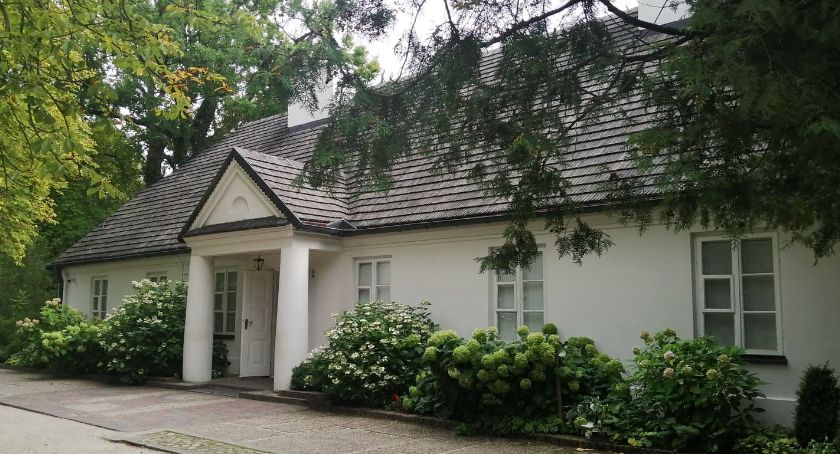 Nowy cennik w Żelazowej Woli - sochaczewianie już nie za darmo