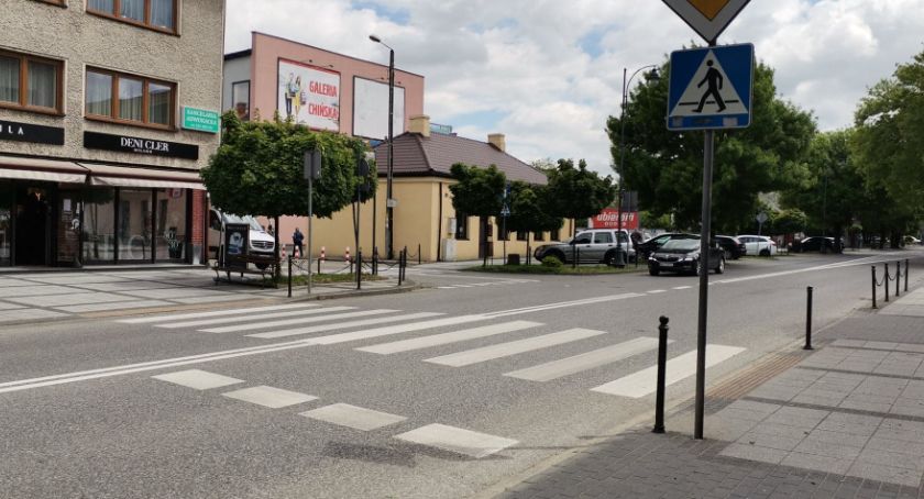 Nowe przepisy – koniec z nocnym limitem, piesi pierwsi na przejściach