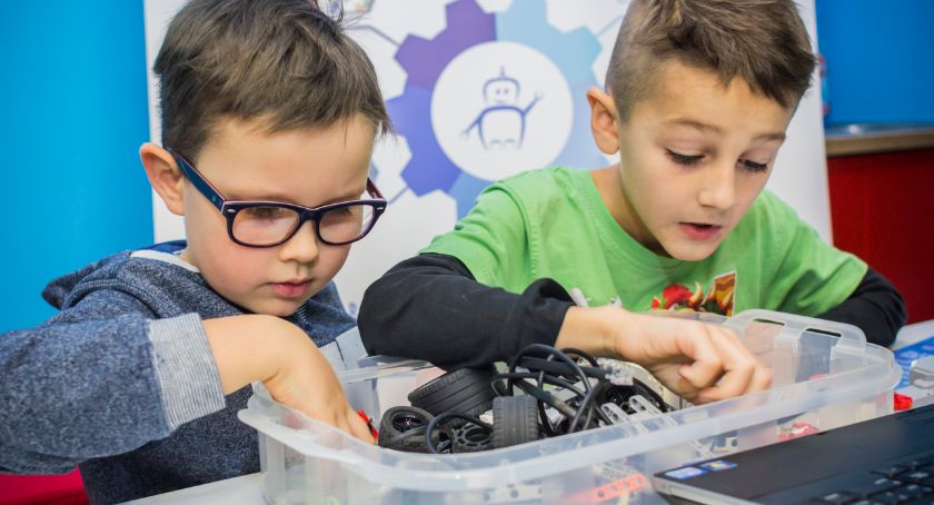 Półkolonie w Sochaczewie! Świetna fabuła: robotyka, programowanie, LEGO kreatywne i Minecraft!