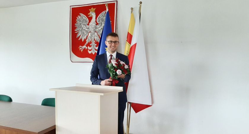 Wójt Damian Jaworski z jednogłośnym absolutorium i wotum zaufania