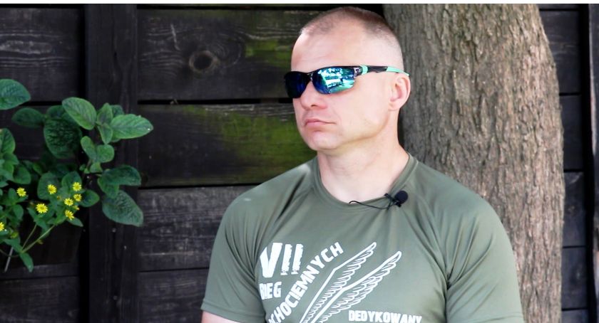Sławomir Cypel opowiada o VIII biegu cichociemnych w Sochaczewie.