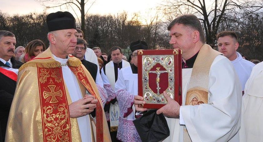 Zamiany w parafiach – trzech nowych proboszczów w powiecie sochaczewskim