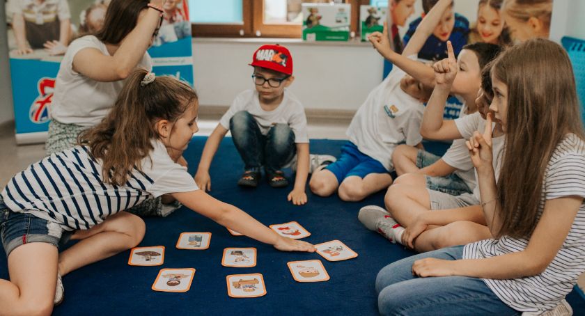Czy zajęcia dodatkowe z angielskiego warte są Twoich pieniędzy?