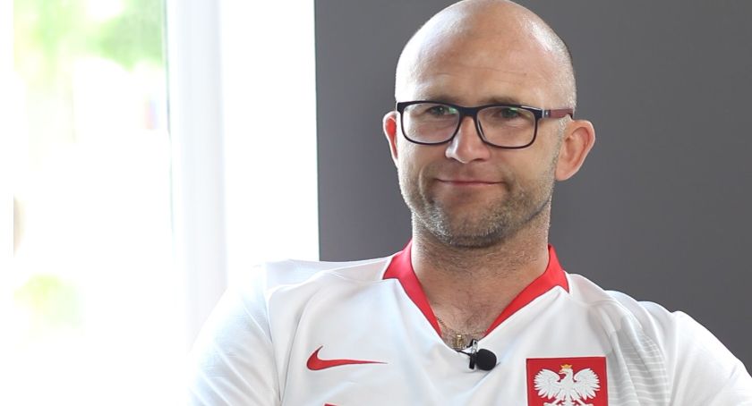 Łukasz Trawiński - sędzia piłkarski o zaletach i wadach VAR, ME, sochaczewskiej piłce