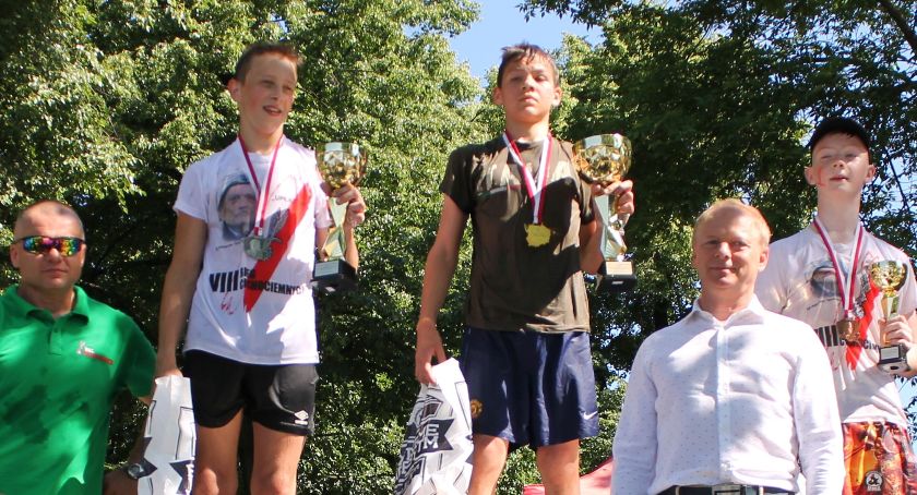 Dragoni na podium VIII Biegu Cichociemnych