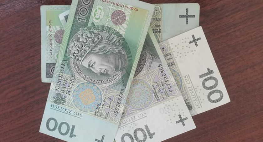 Wyprawka szkolna – wnioski tylko przez internet