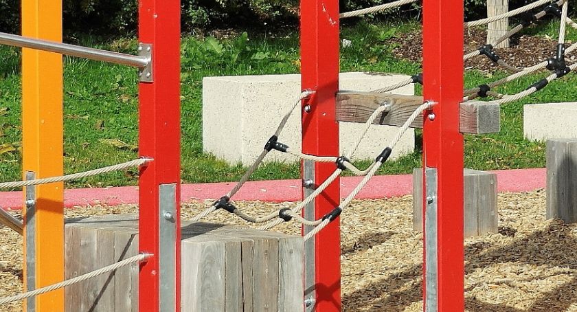 Obiekty sportowe w powiecie sochaczewskim – cztery gminy z dofinansowaniem marszałka