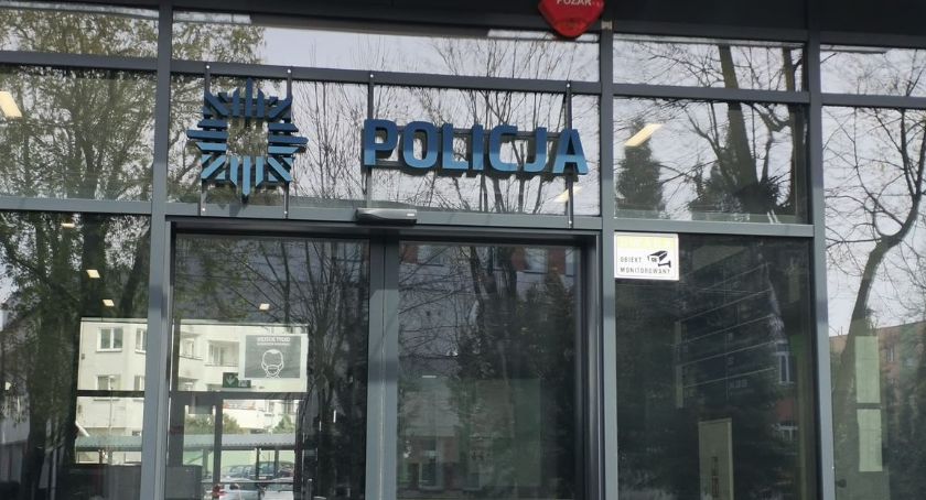 Sochaczewianin kradł perfumy w drogerii – grozi mu pięć lat