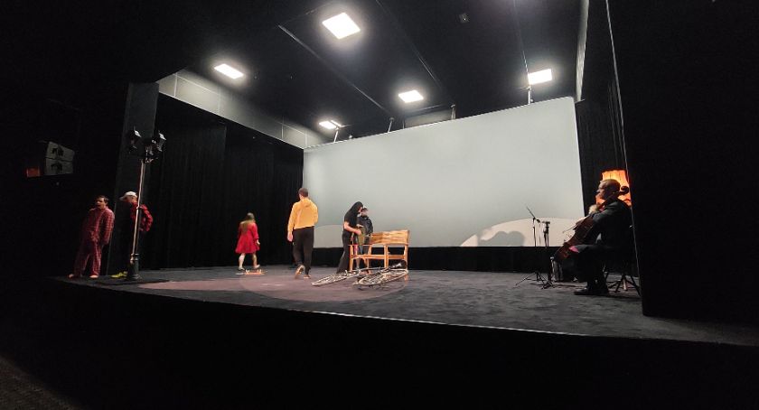 Teatr Kurtyna w Sochaczewie - niezwykły spektakl wielkim sukcesem [wideo]