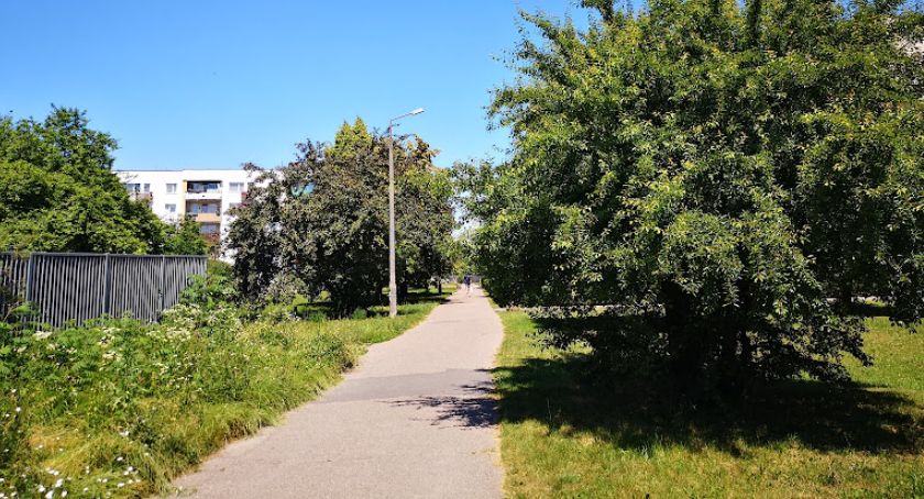 Sochaczewianie pytają - gdzie są ławeczki?