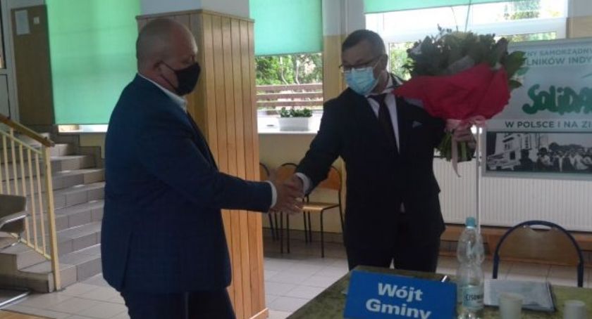 Iłów – wójt z absolutorium, ale bez wotum zaufania