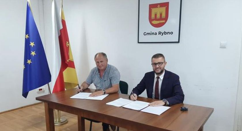 Umowa na budowę przedszkola w Rybnie podpisana. Niebawem ruszą prace