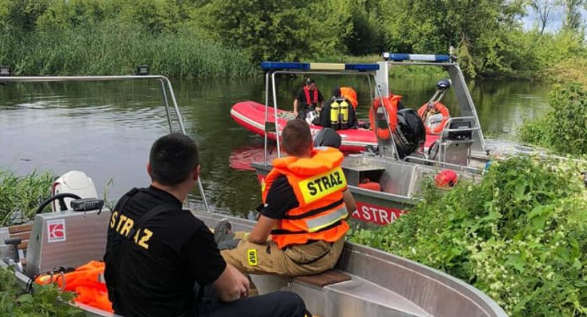 Akcja ratunkowa na Bzurze - dramatyczne informacje od służb poszukiwawczych 