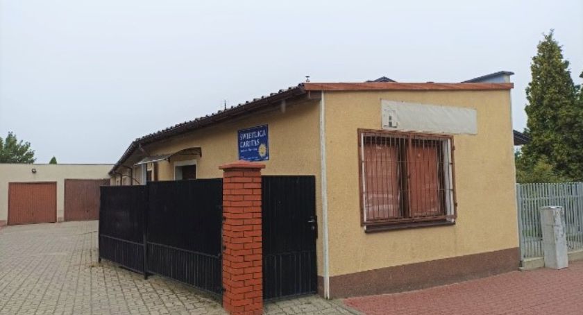 Fundacja Grupy PKP wyremontuje świetlicę Caritasu w Sochaczewie
