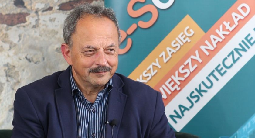 OlenderFest 2021 - Andrzej Ciołkowski zaprasza na warzenie powideł, kapele ludowe, stare rzemiosła