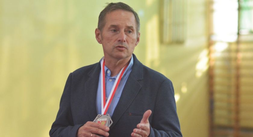 Burmistrz Sochaczewa z medalem Mistrzostw Polski