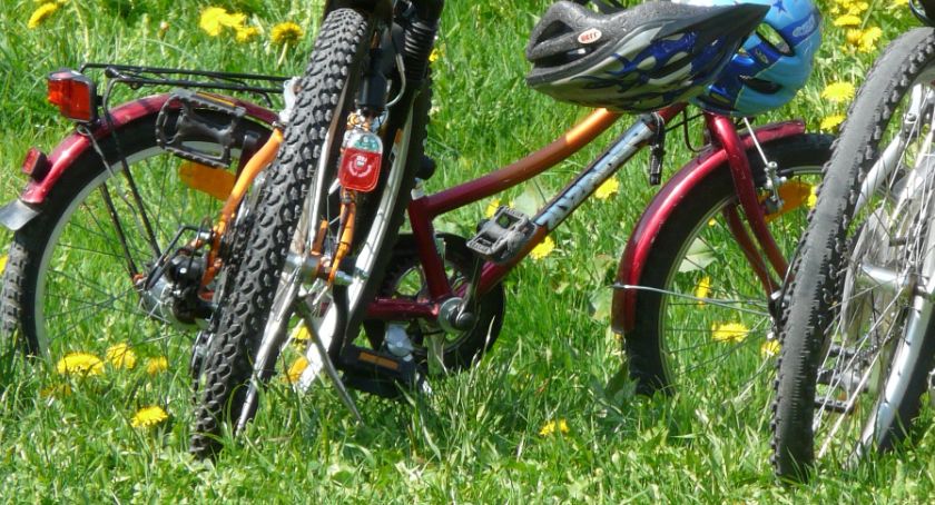 Rajd rowerowy w gminie Nowa Sucha - szlakiem walk nad Bzurą