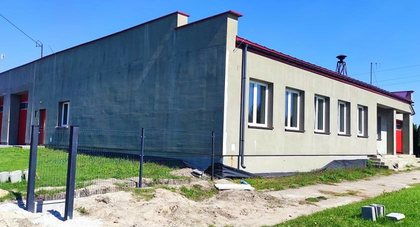 Postępy prac w modernizowanej strażnicy OSP w Młodzieszynie