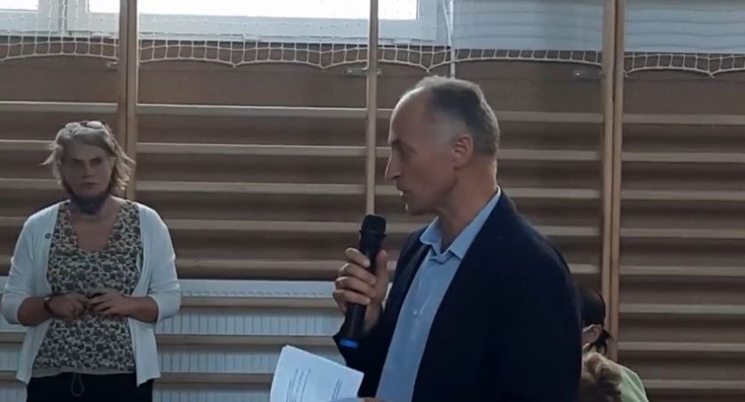 Mieszkańcy gminy Nowa Sucha przeciw linii kolejowej do CPK