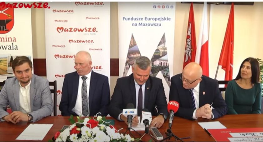 Tomograf komputerowy, nowe boiska i konkurs dla nauczycieli, czyli co się dzieje na Mazowszu