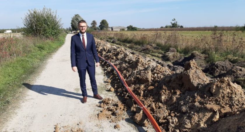 W gminie Rybno rozpoczęła się przebudowa drogi gminnej Antosin- Giżyce