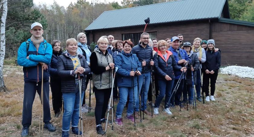 Udany wyjazd mieszkańców gminy Rybno na marsz nordic walking
