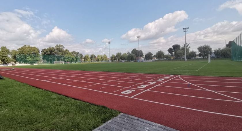 Stadion przy Warszawskiej - bieżnia dla wszystkich
