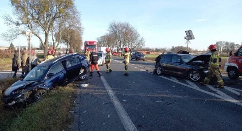 Wypadek na DK 92 W Kożuszkach - droga zablokowana!